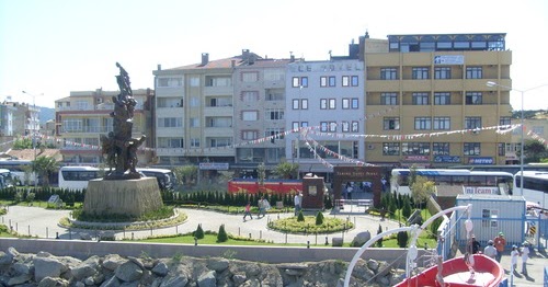 Tarihe Saygı Parkı